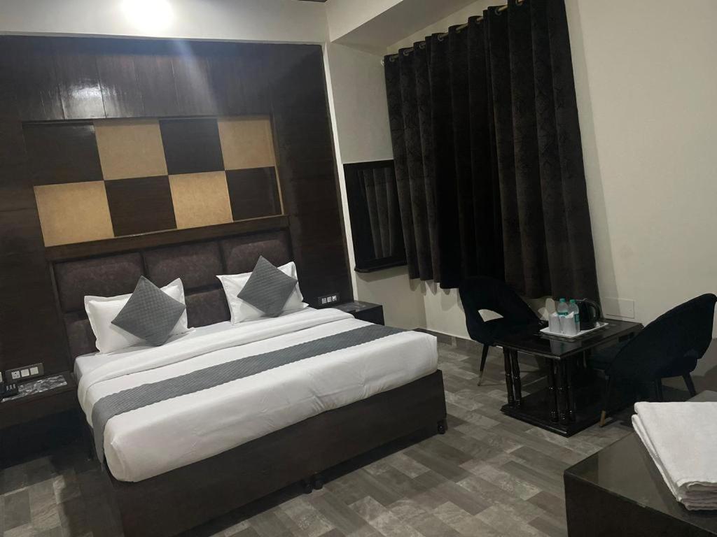 Hotel Radiance دلهي المظهر الخارجي الصورة