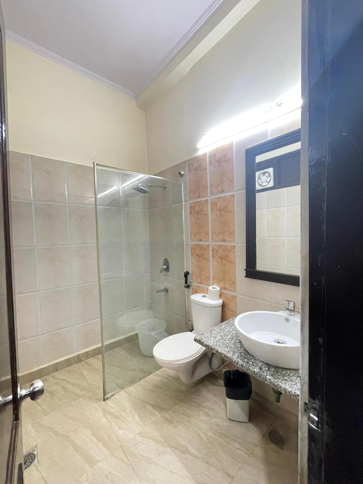 Hotel Radiance دلهي المظهر الخارجي الصورة