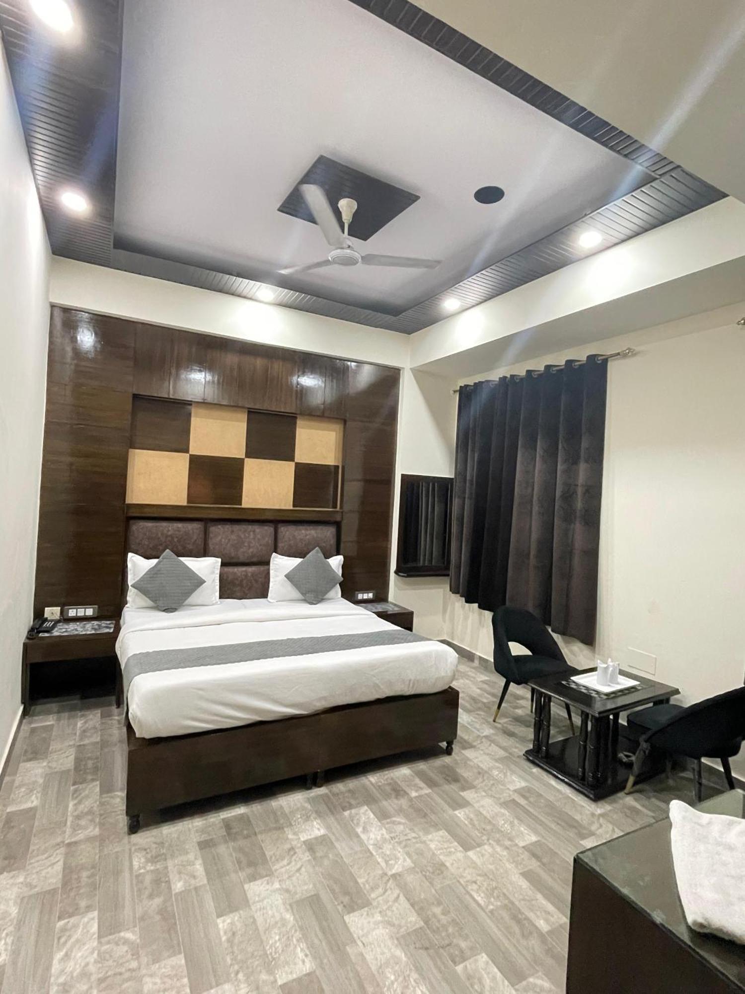 Hotel Radiance دلهي المظهر الخارجي الصورة